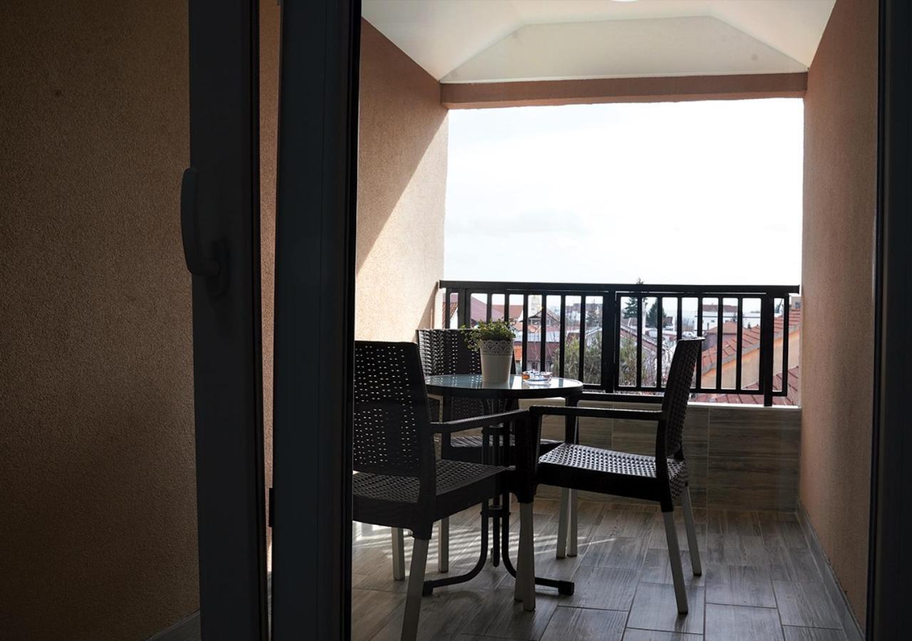 Aster Apartments Belgrado Exterior foto
