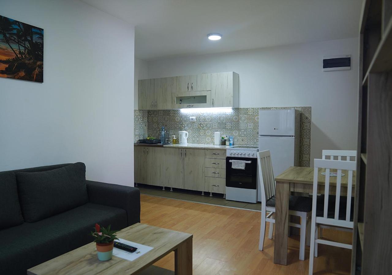 Aster Apartments Belgrado Exterior foto