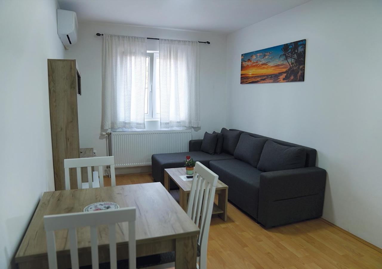 Aster Apartments Belgrado Exterior foto